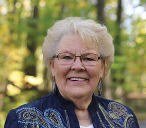 Endorser Spotlight: Lauraine Snelling